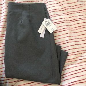 Stretch pencil skirt in tiny grey houndstooth
